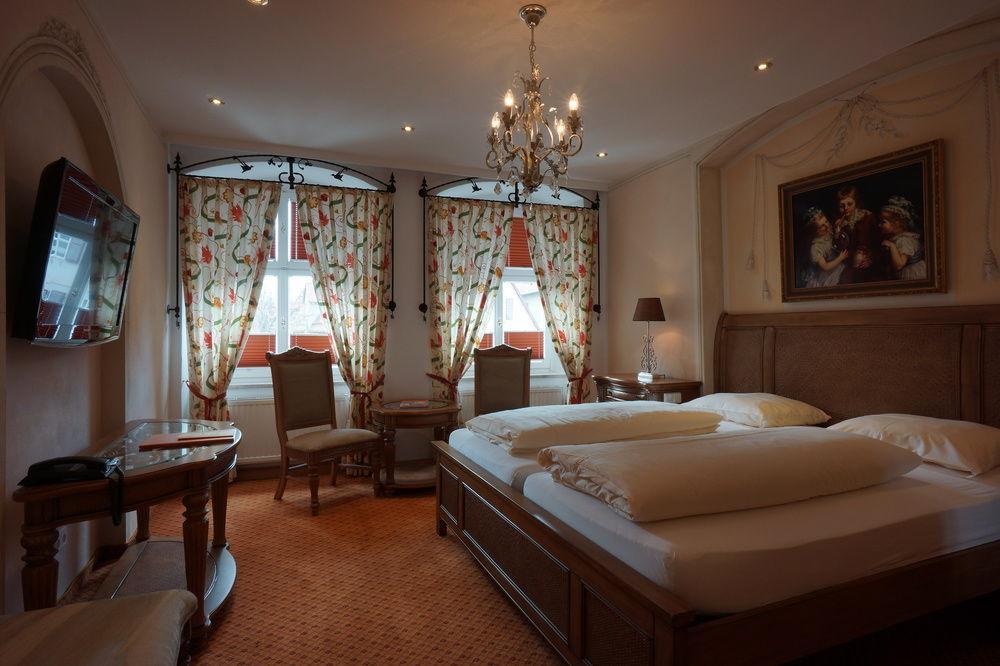 Meiser Altstadt Hotel Dinkelsbuhl Bagian luar foto