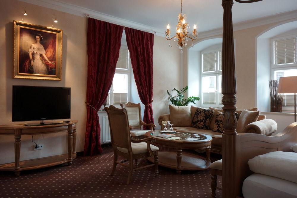 Meiser Altstadt Hotel Dinkelsbuhl Bagian luar foto