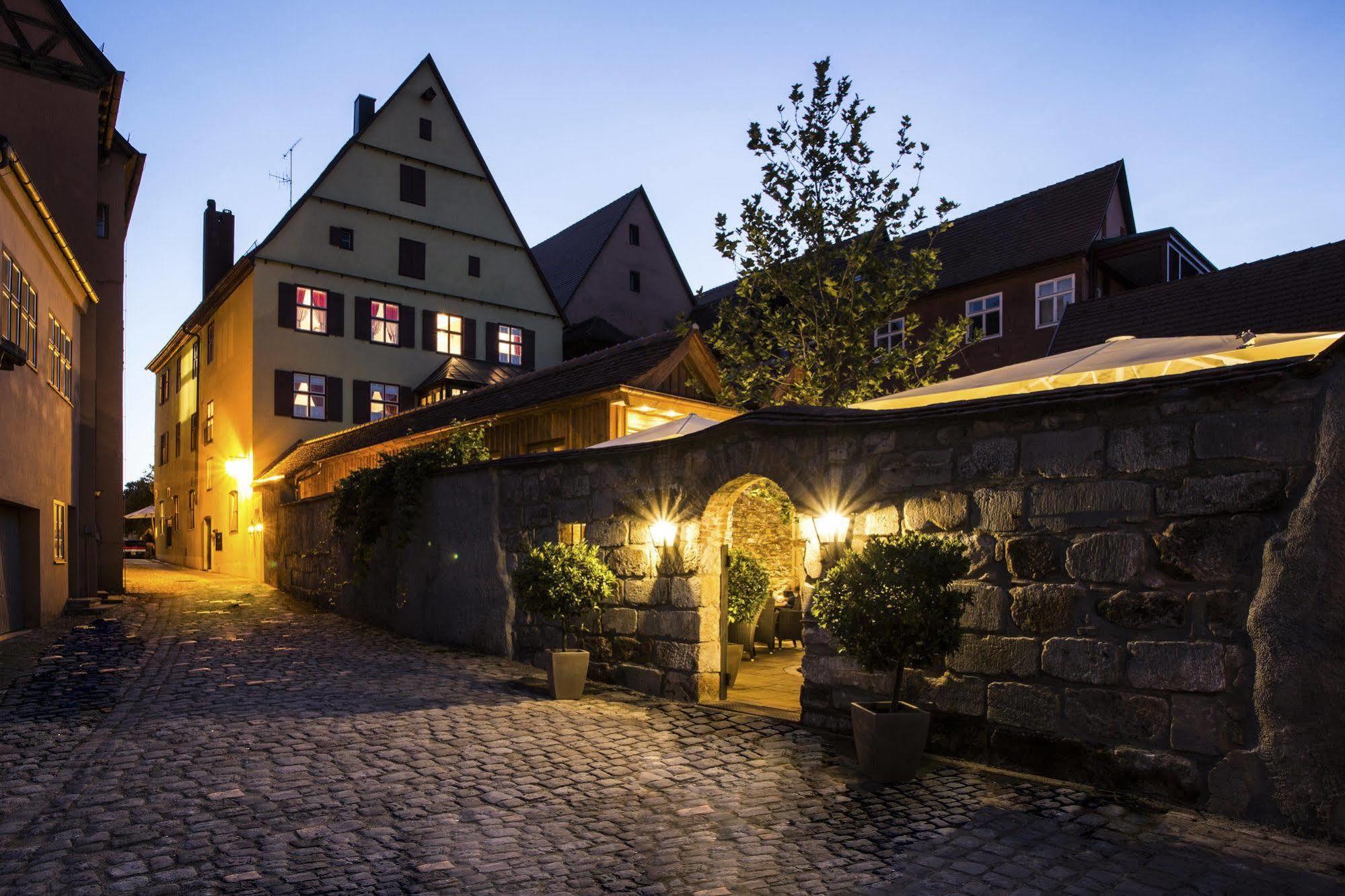 Meiser Altstadt Hotel Dinkelsbuhl Bagian luar foto